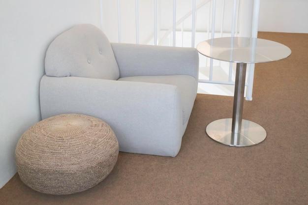  Раскладной диван-кровать с удобным матрасом для экономии пространства в гостиной или спальне